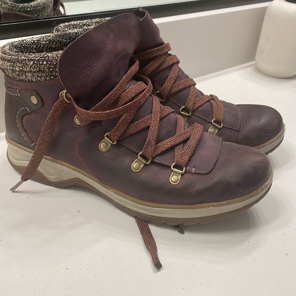 Merrell Eventyr Bluff Hiking Boots